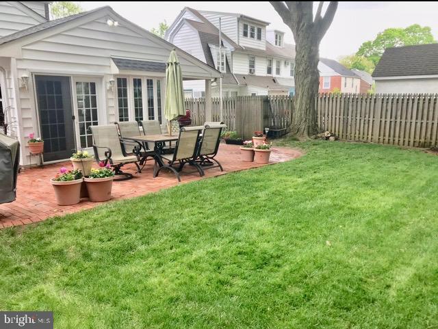 524 Boyer Road Cheltenham, PA 19012 - Photo 16 of 16 Back Patio