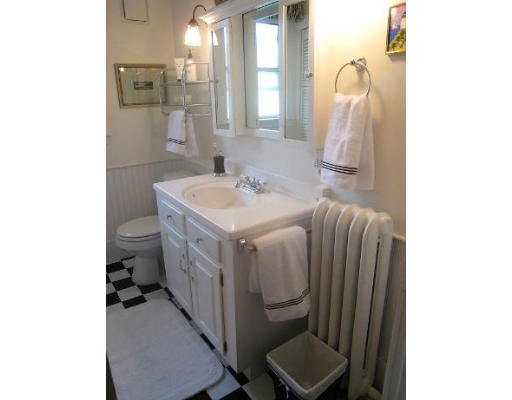 7 Maple Street Lexington, MA 02420 - Photo 11 of 20 Gallery Image 11