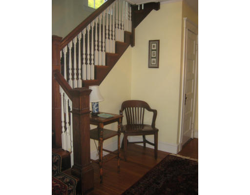 7 Maple Street Lexington, MA 02420 - Photo 3 of 20 Gallery Image 3