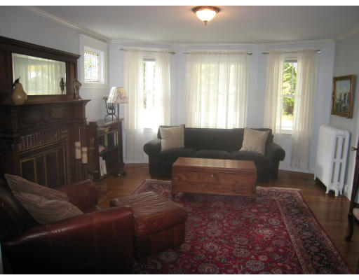 7 Maple Street Lexington, MA 02420 - Photo 4 of 20 Gallery Image 4