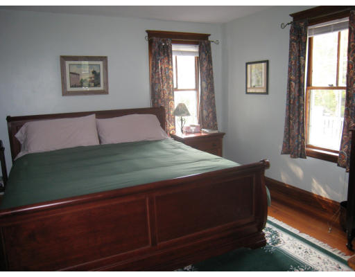 7 Maple Street Lexington, MA 02420 - Photo 8 of 20 Gallery Image 8