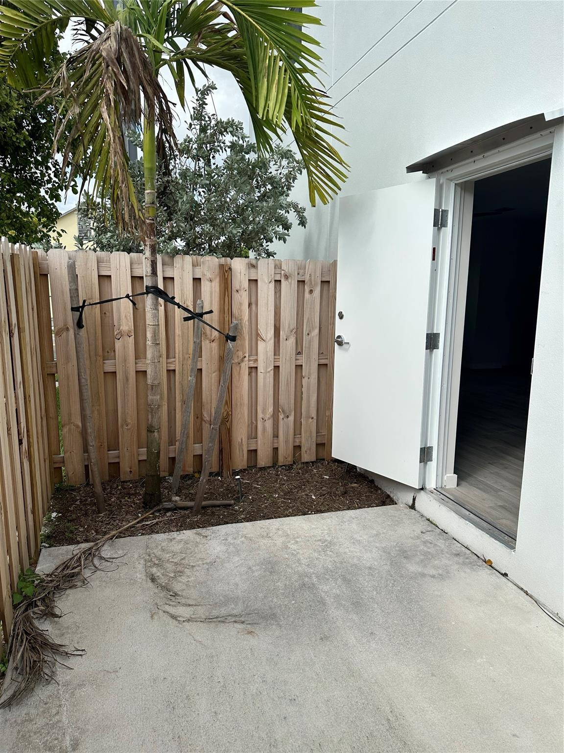 323 Foster Road, Unit 1 Hallandale Beach, FL 33009 - Photo 8 of 13 Photo 8