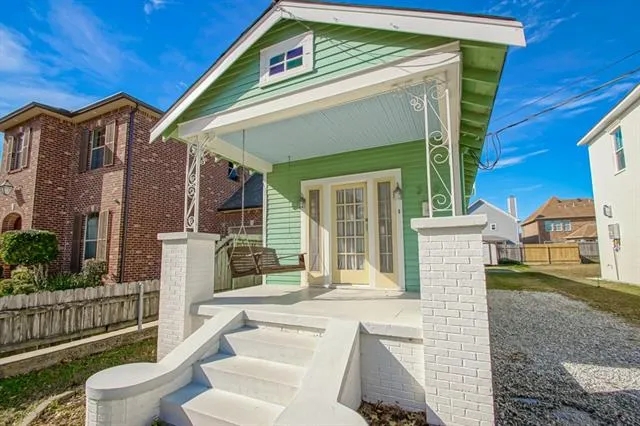 $2,000 | 230 Nursery Avenue, Metairie, LA 70005