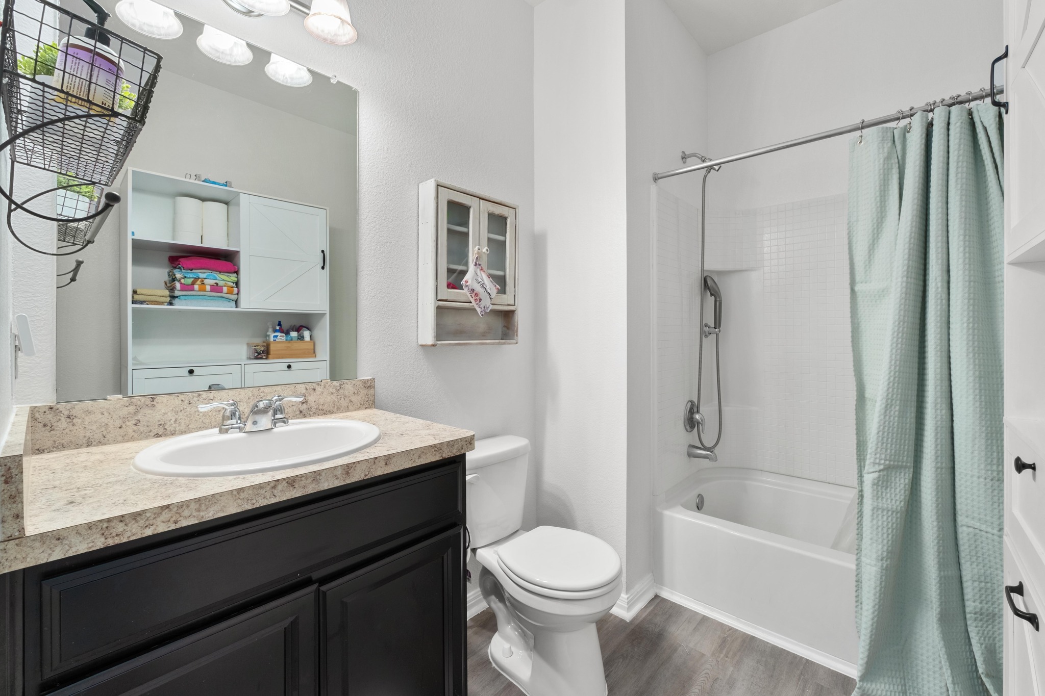 420 Seneca Loop Kyle, TX 78640 - Photo 22 of 26 Bathroom #2