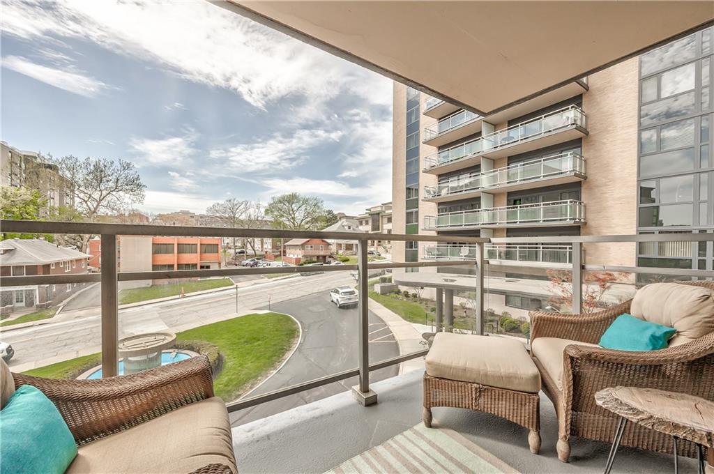 4545 Wornall Road, Unit 101 Kansas City, MO 64111 - Photo 27 of 27