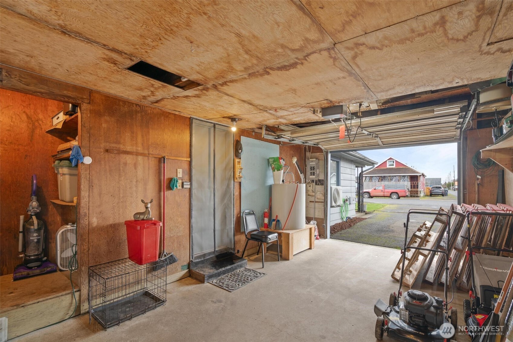 211 30th Street Hoquiam, WA 98550 - Photo 19 of 24 a view of gym