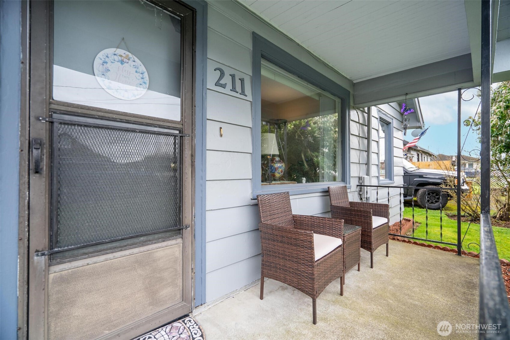 211 30th Street Hoquiam, WA 98550 - Photo 3 of 24