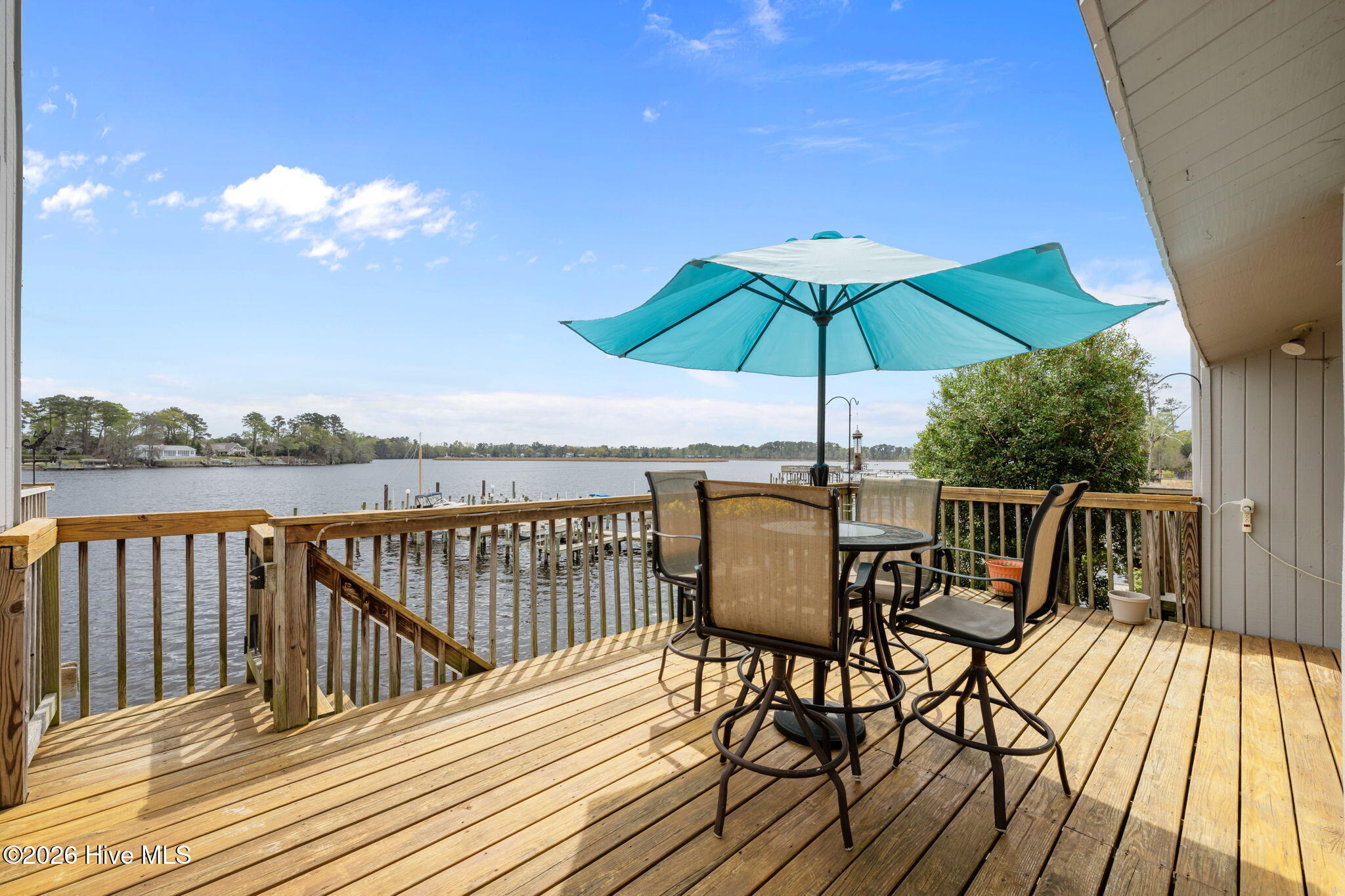 10 Batts Hill Road New Bern, NC 28562 - Photo 9 of 52 Waterfront Deck