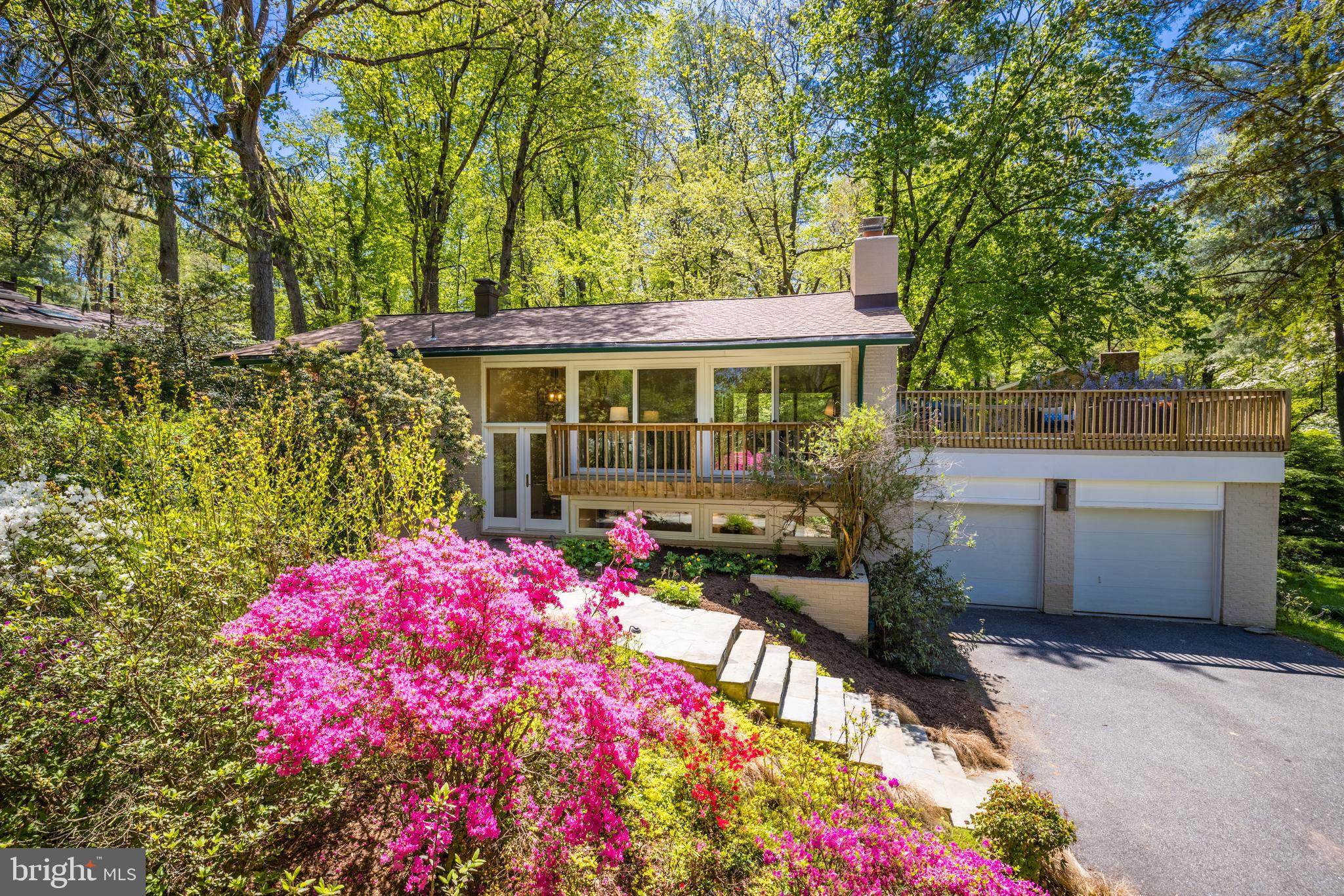 7501 Hamilton Spring Road Bethesda, MD 20817 - Photo 3 of 45