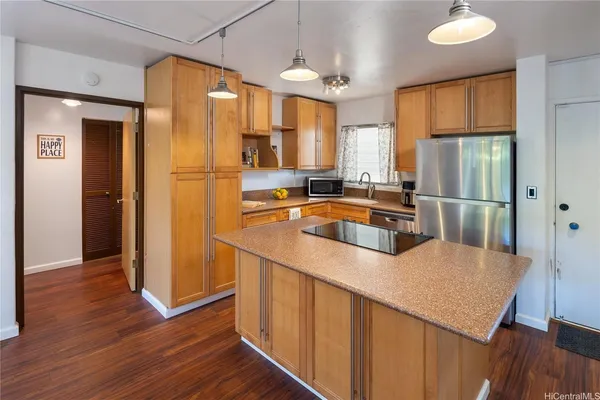 $490,000 | 98-703 Iho Place, Unit 1402, Aiea, HI 96701