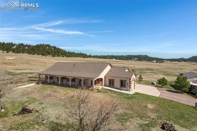 $835,900 | 15930 Alta Plaza Circle, Peyton, CO 80831