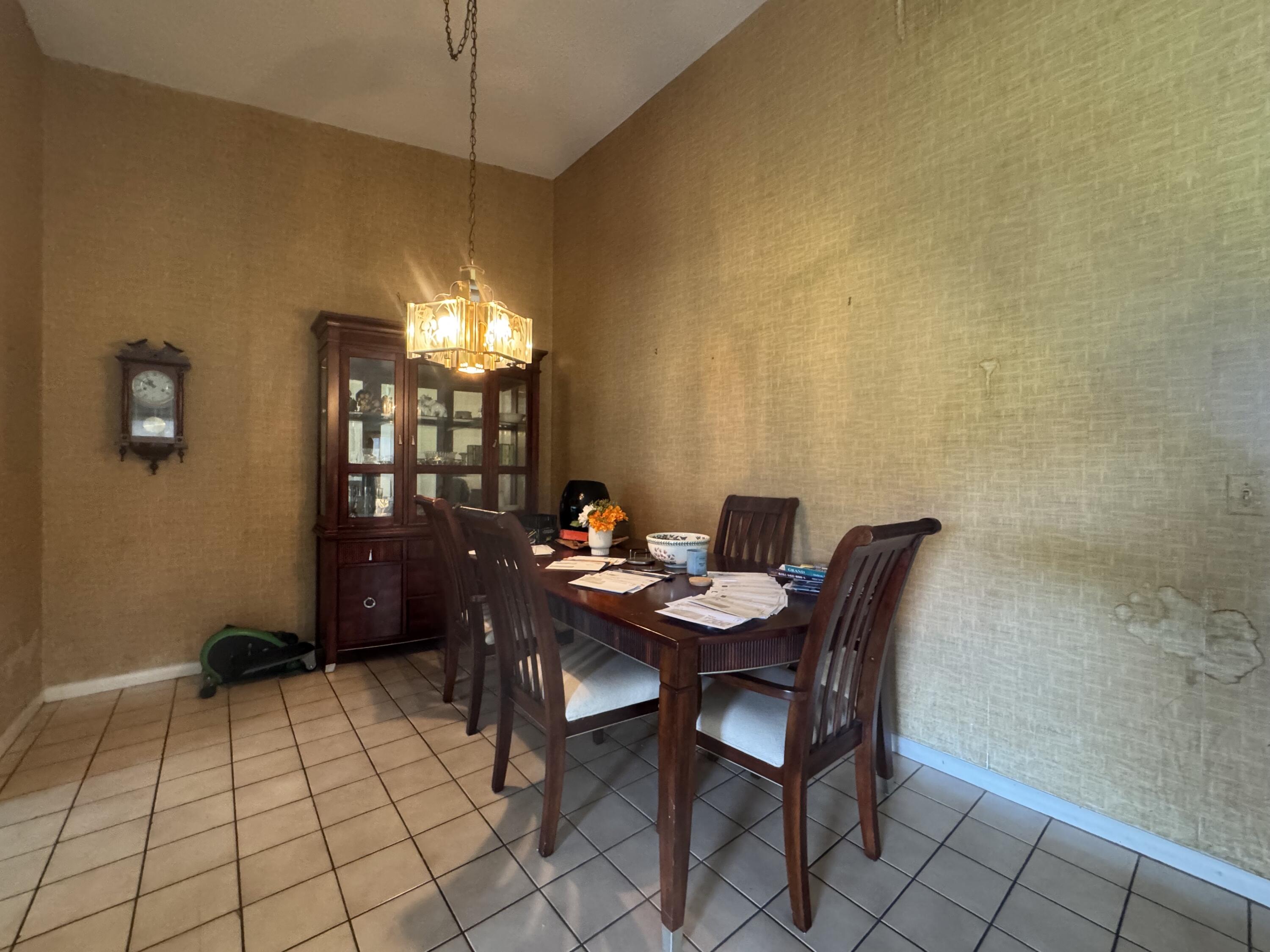 744 Lago Road, Unit 1F Delray Beach, FL 33445 - Photo 11 of 25 IMG_1331