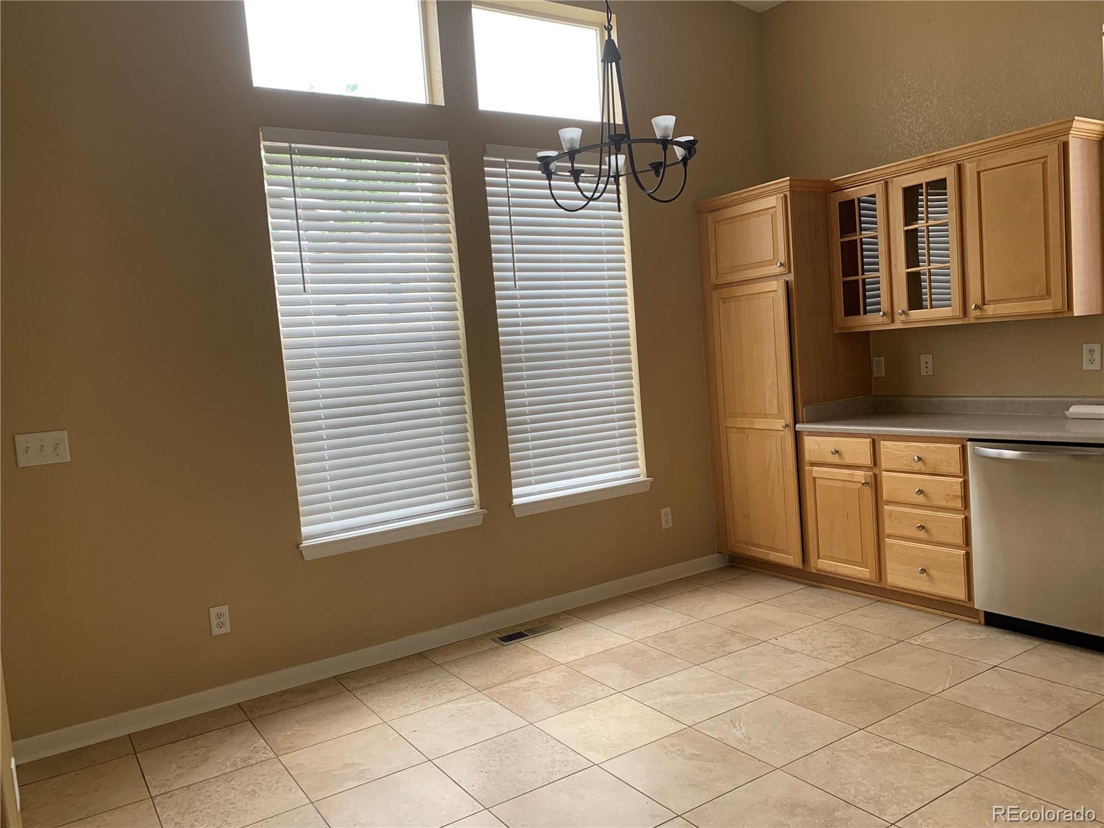 10622 Cherrybrook Circle Highlands Ranch, CO 80126 - Photo 6 of 25