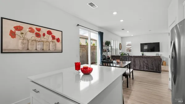 $795,000 | 6083 Oak Leaf Place, Rohnert Park, CA 94928