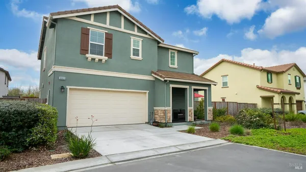 $817,900 | 6083 Oak Leaf Place, Rohnert Park, CA 94928