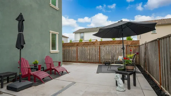 $817,900 | 6083 Oak Leaf Place, Rohnert Park, CA 94928