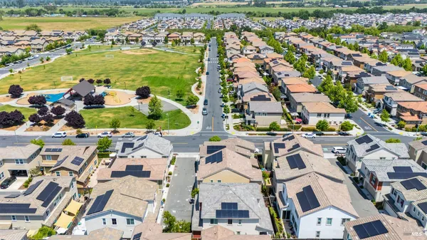 $795,000 | 6083 Oak Leaf Place, Rohnert Park, CA 94928
