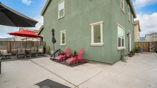 $817,900 | 6083 Oak Leaf Place, Rohnert Park, CA 94928
