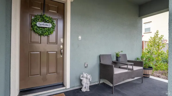 $817,900 | 6083 Oak Leaf Place, Rohnert Park, CA 94928