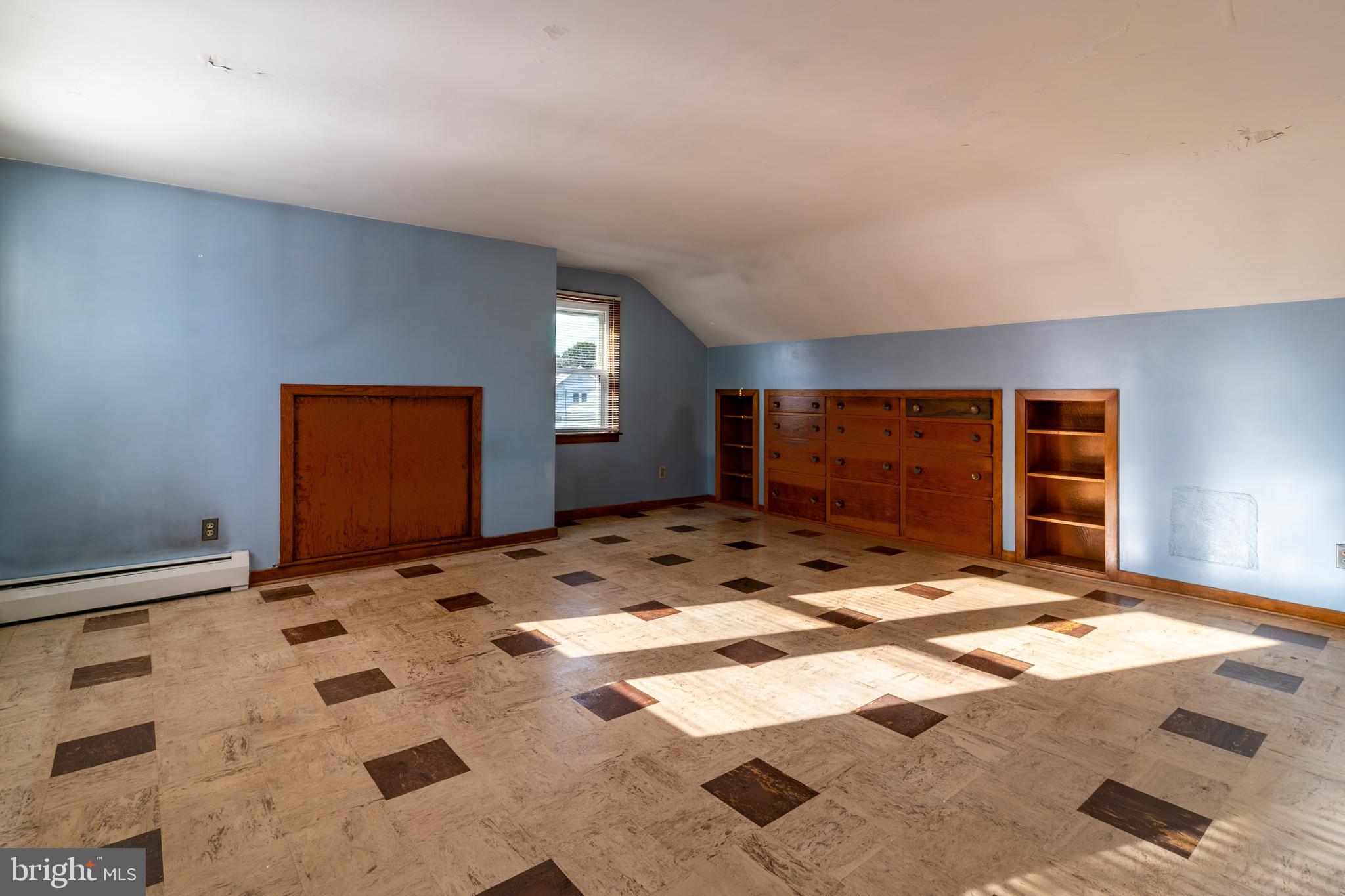 129 South Mill Street Lebanon, PA 17042 - Photo 12 of 17 Bedroom #4 (2nd Floor) w/ built-ins