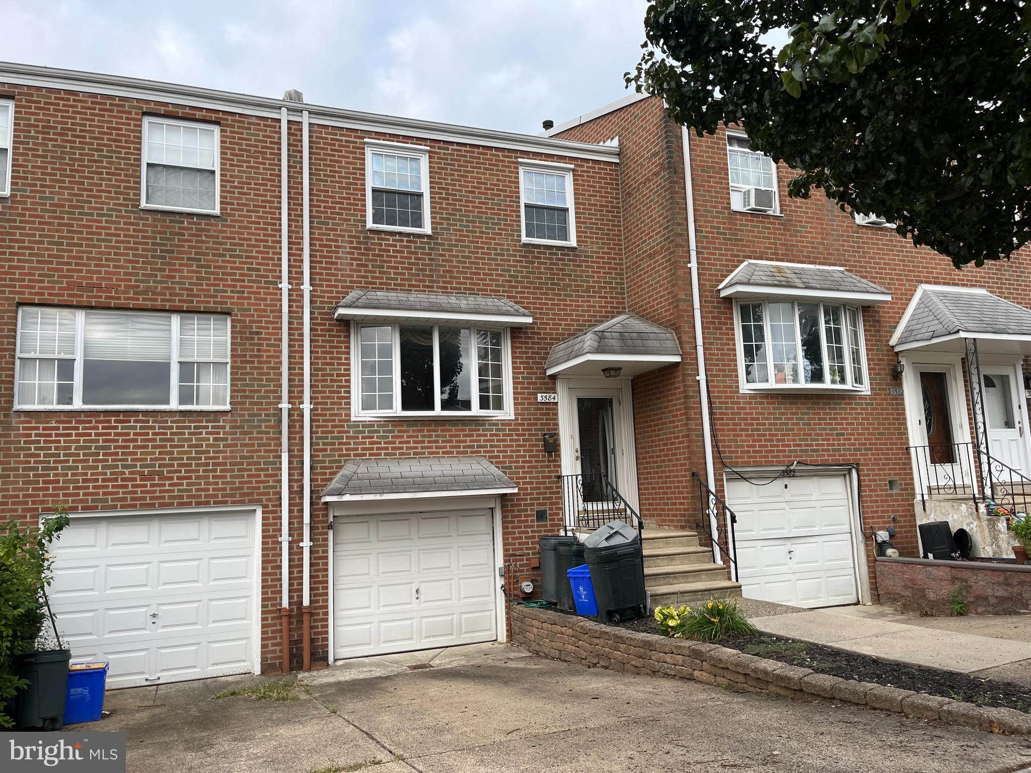 3584 Dows Road Philadelphia, PA 19154 - Photo 31 of 49 Exterior Front