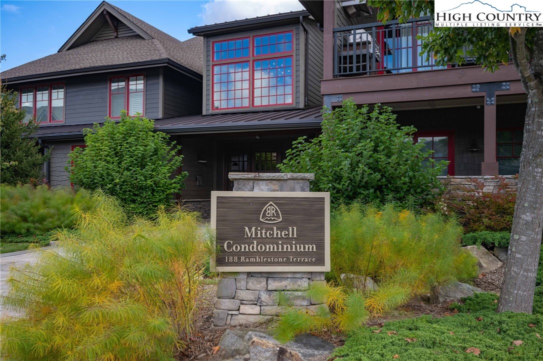 a sign that is on the side of a building