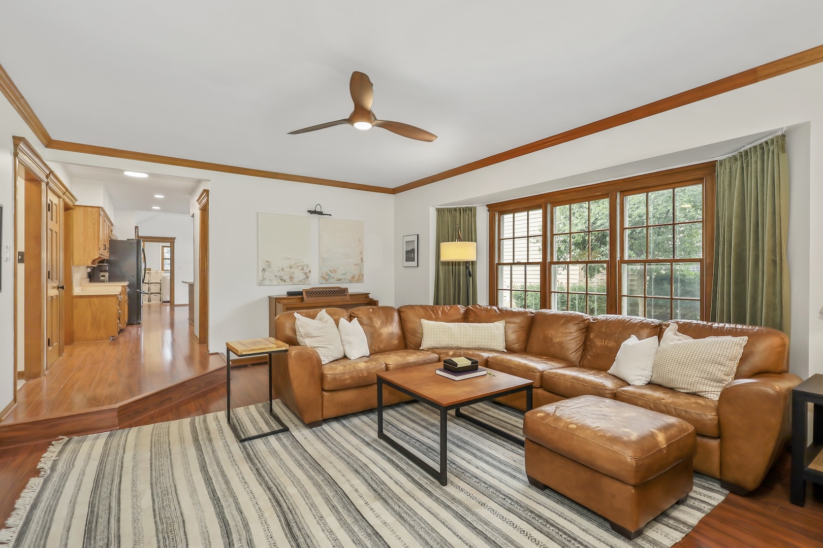 1091 Danforth Drive Batavia, IL 60510 - Photo 11 of 40 a living room with furniture and a large window