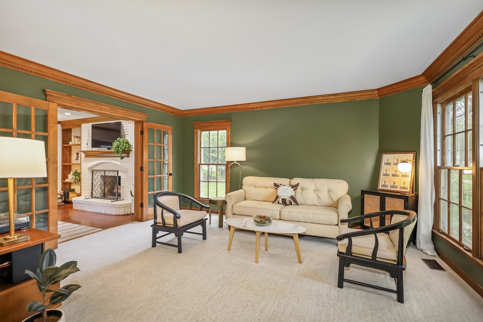 1091 Danforth Drive Batavia, IL 60510 - Photo 6 of 40 a living room with furniture and a large window