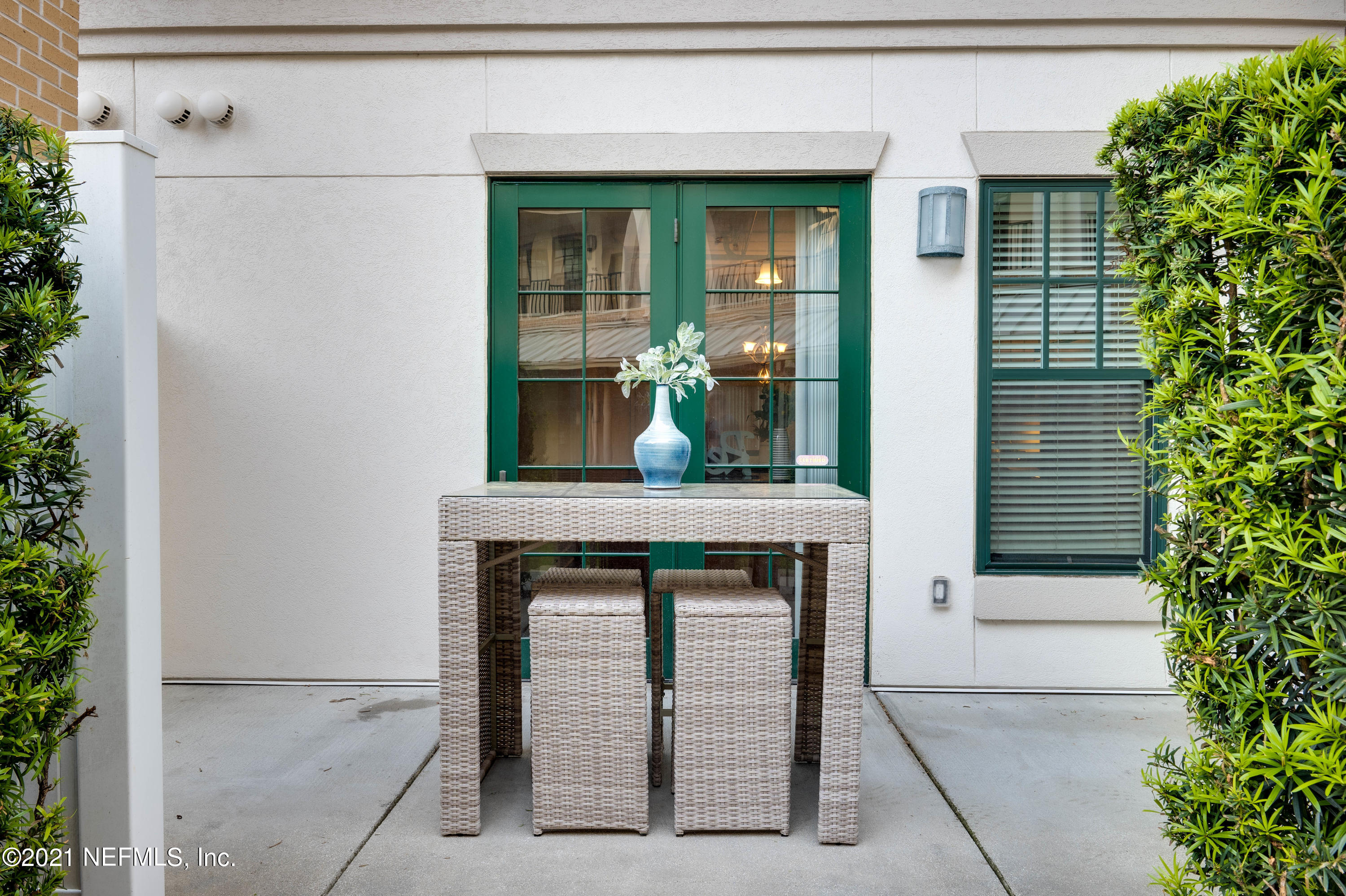 1661 Riverside Avenue, Unit 104 Jacksonville, FL 32204 - Photo 11 of 33 Patio