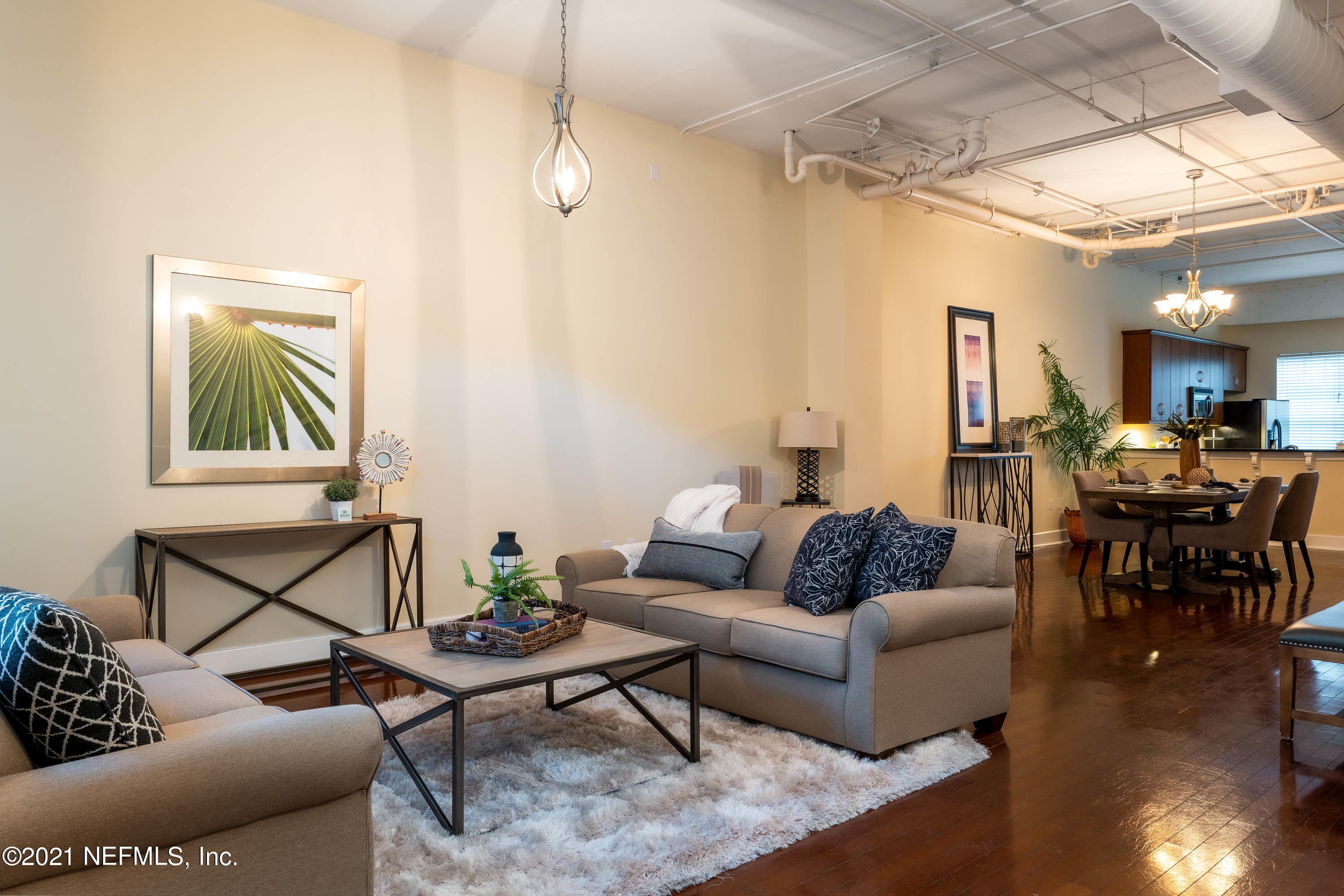 1661 Riverside Avenue, Unit 104 Jacksonville, FL 32204 - Photo 3 of 33 Living Room