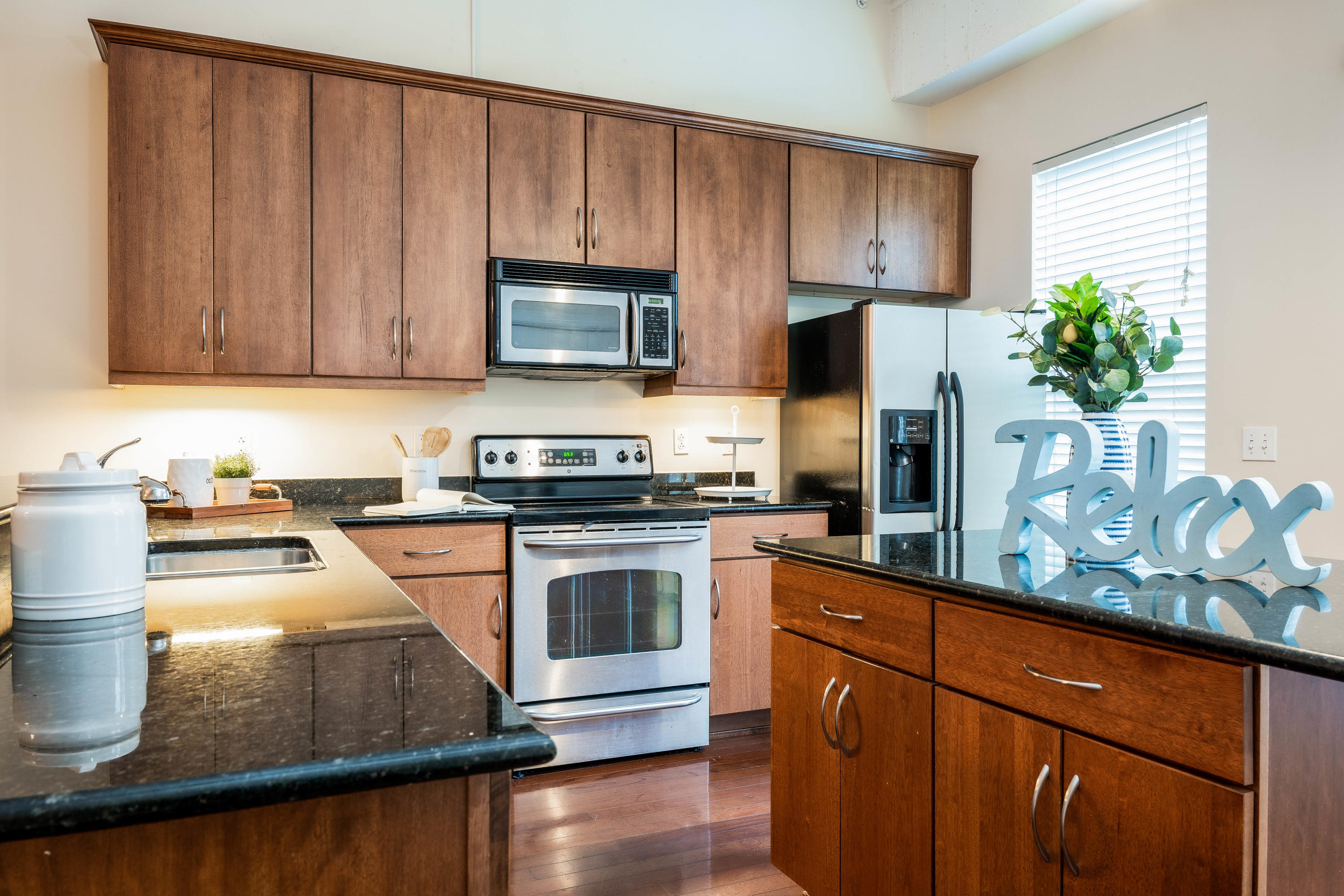 1661 Riverside Avenue, Unit 104 Jacksonville, FL 32204 - Photo 7 of 33 Kitchen