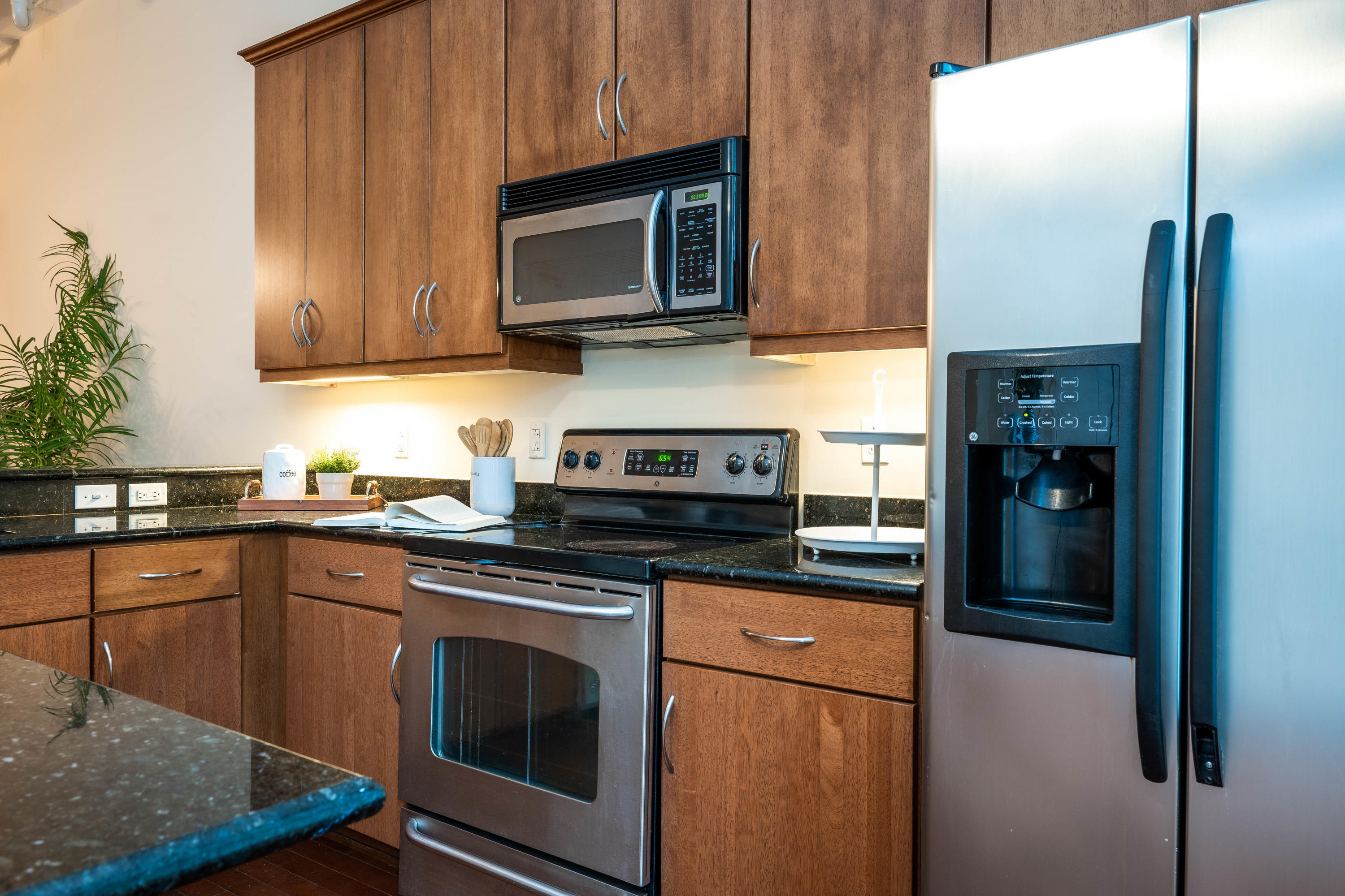 1661 Riverside Avenue, Unit 104 Jacksonville, FL 32204 - Photo 8 of 33 Kitchen