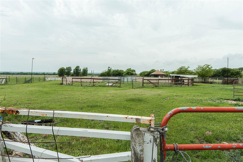 390 Anderson Road Waxahachie, TX 75167 - Photo 12 of 13 a view of a golf course with a park