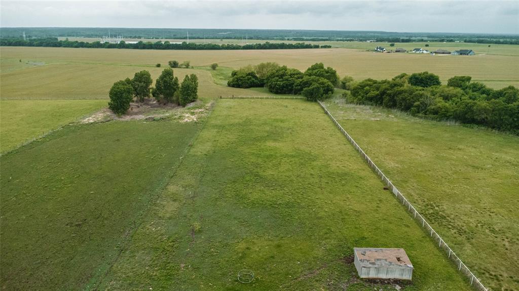 390 Anderson Road Waxahachie, TX 75167 - Photo 3 of 13 a view of a lake with a outdoor space