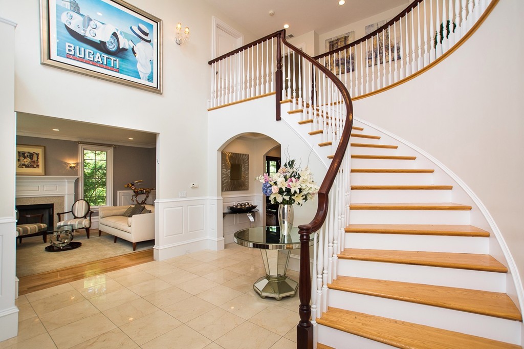 a view of entryway and hall