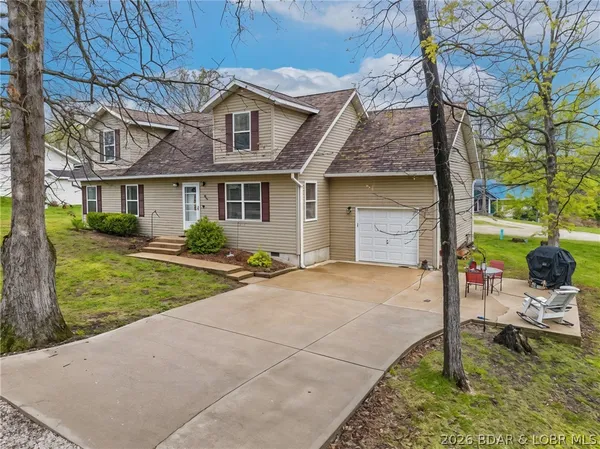 $299,500 | 150 Kinchlow Ranch Drive, Sunrise Beach, MO 65079