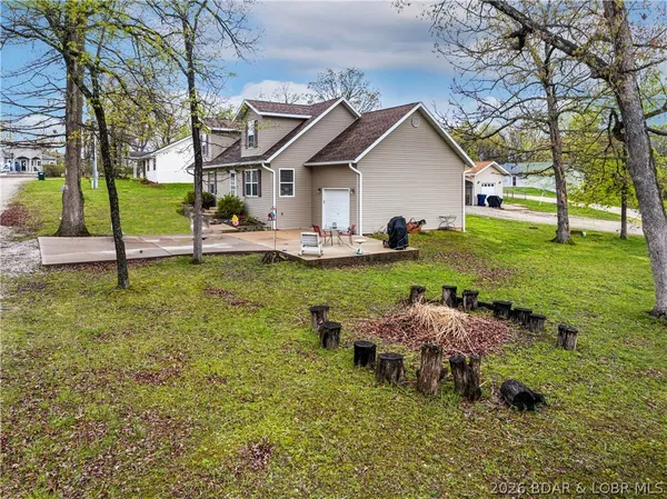 $299,500 | 150 Kinchlow Ranch Drive, Sunrise Beach, MO 65079