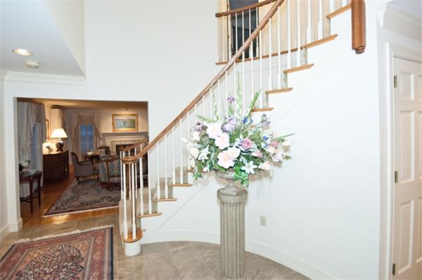 25 Solomon Pierce Road Lexington, MA 02420 - Photo 2 of 13 Gallery Image 2