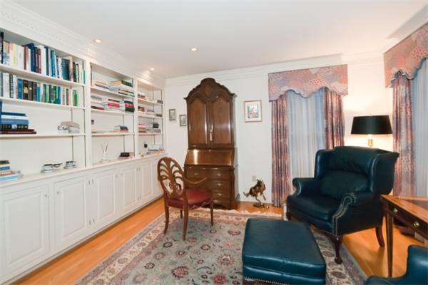25 Solomon Pierce Road Lexington, MA 02420 - Photo 8 of 13 Gallery Image 8