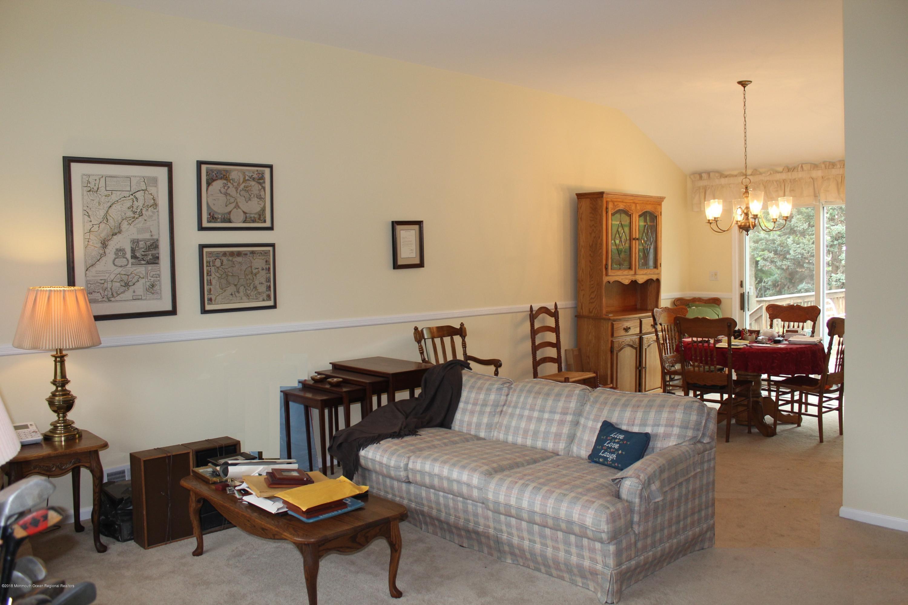 323 Edgemoor Road Belford, NJ 07718 - Photo 2 of 20 LIVING ROOM / DINING