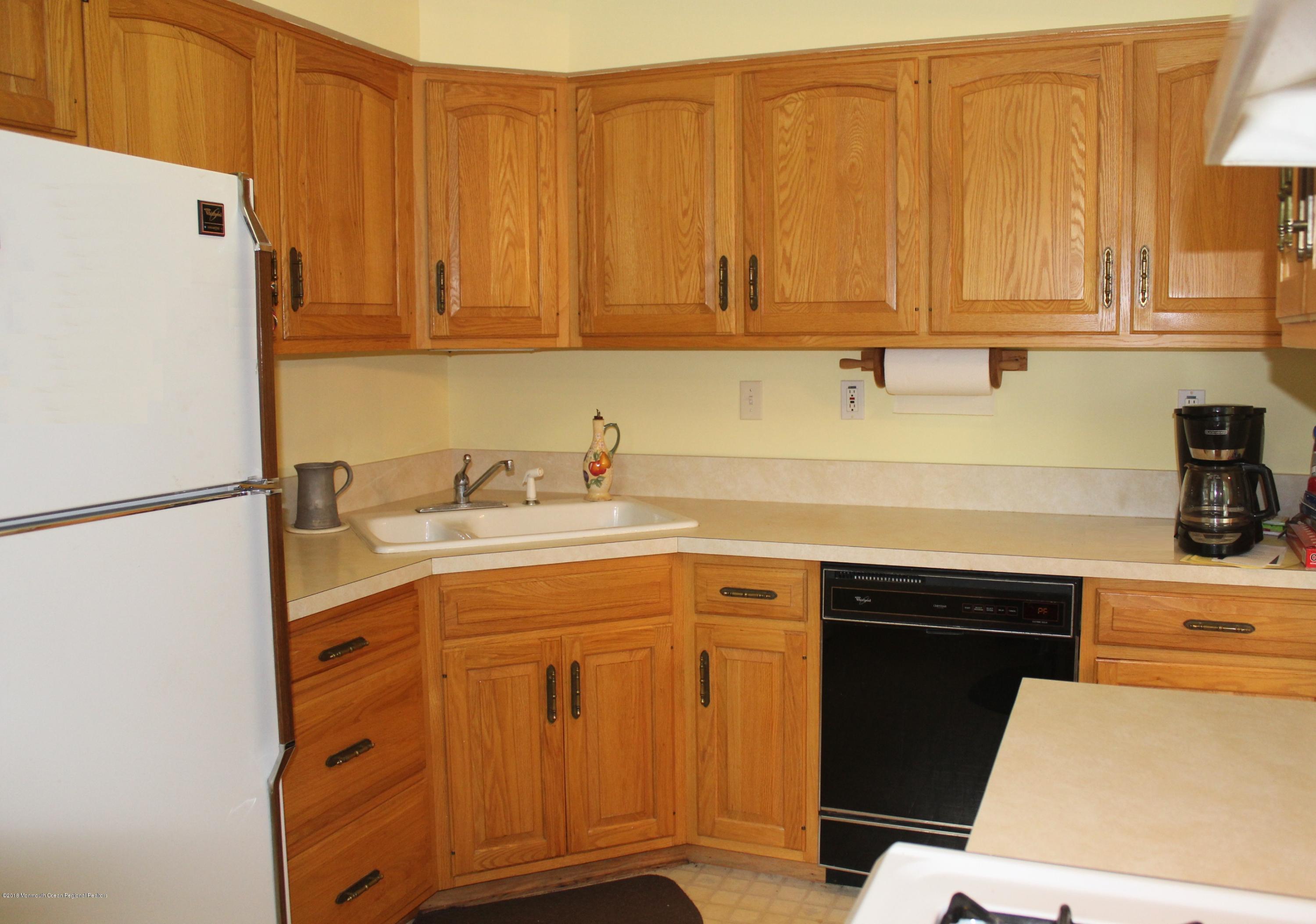 323 Edgemoor Road Belford, NJ 07718 - Photo 8 of 20 IMG_9086 KITCHEN CROP