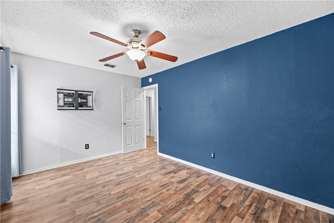7234 Diamond Ridge Drive Corpus Christi, TX 78413 - Photo 13 of 19 Guest room #1