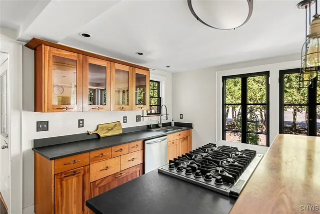 $1,299,000 | 91 East Genesee Street, Skaneateles, NY 13152