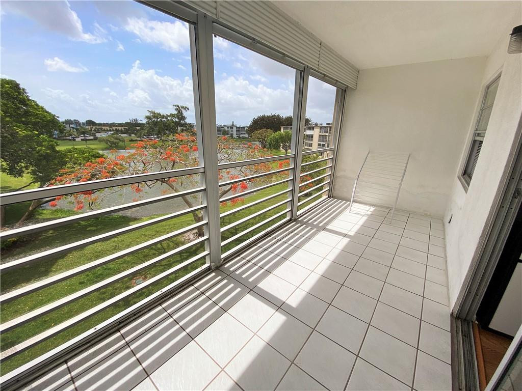 4055 Newcastle A, Unit 4055 Boca Raton, FL 33434 - Photo 12 of 23 a view of railway station with sitting space