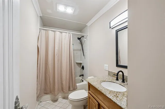 $3,000 | 624 East Main Street, Brighton, MI 48116