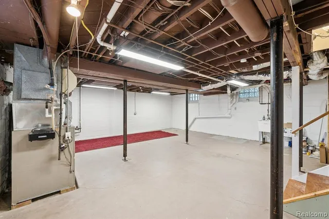 $3,000 | 624 East Main Street, Brighton, MI 48116