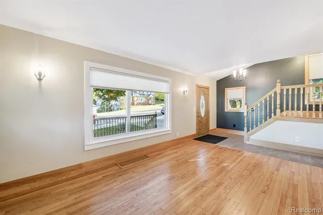 $3,000 | 624 East Main Street, Brighton, MI 48116