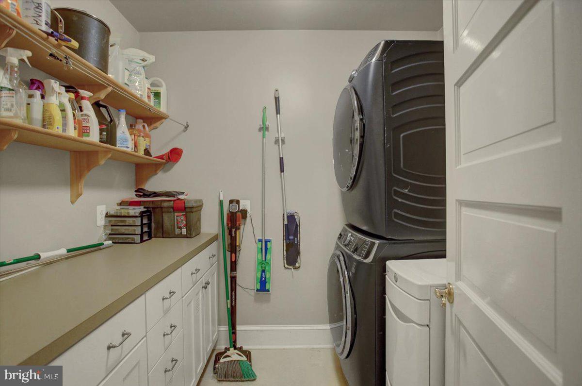12458 Monterey Lane Blue Ridge Summit, PA 17214 - Photo 30 of 92 Laundry Room