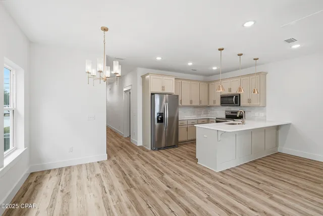 $2,200 | 924 Grace Avenue, Panama City, FL 32401