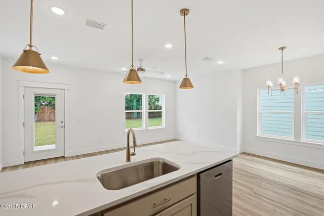 $2,200 | 924 Grace Avenue, Panama City, FL 32401